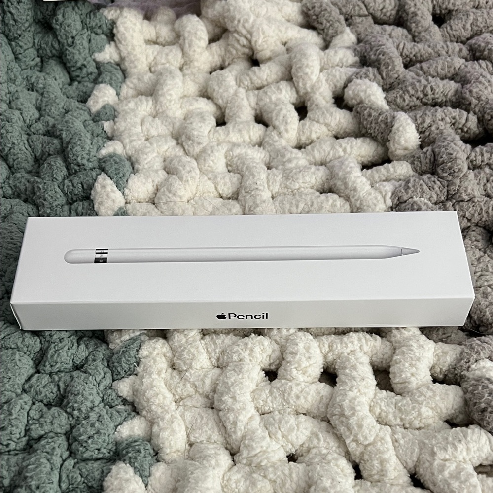 Apple White Pencil with USB-C Adapter